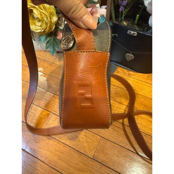 Fendi canvas stripe flap close shoulder bag purse (4000 - Picture 3 of 13